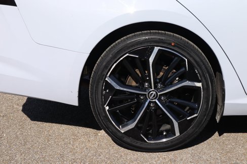 Used 2023 Nissan Altima 2.5 SR image 9