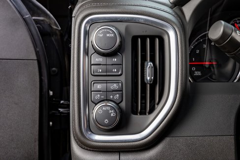 Used 2022 Chevrolet Silverado 1500 LT Trail Boss w/ Bed Protection Package image 22