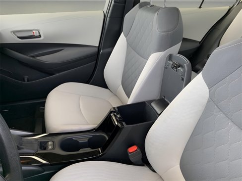 Used 2022 Toyota Corolla LE image 25