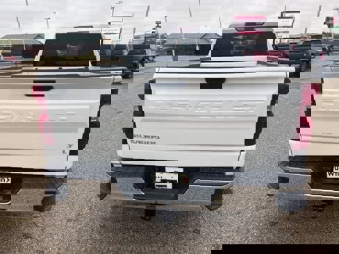 Used 2019 Chevrolet Silverado 1500 LT w/ Convenience Package image 4