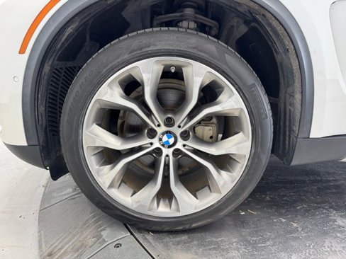 Used 2018 BMW X5 sDrive35i image 9
