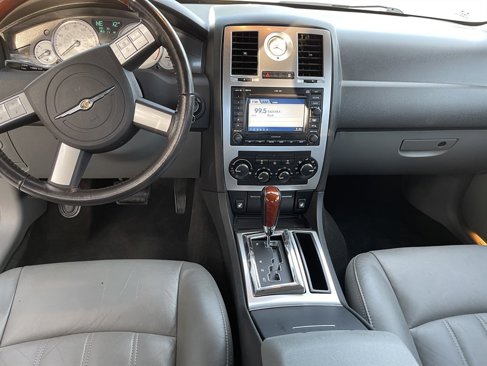 Used 2005 Chrysler 300 C w/ Protection Group II image 11