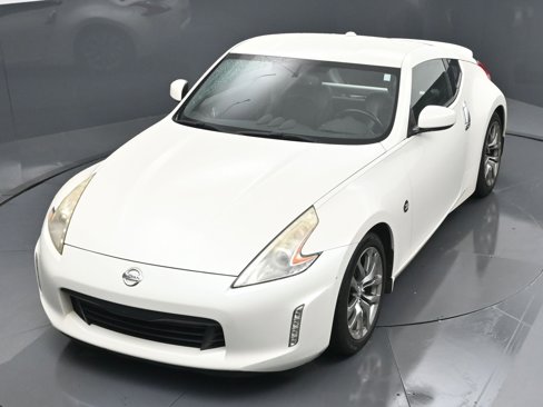 Used 2014 Nissan 370Z Touring w/ Aerodynamics Package image 26