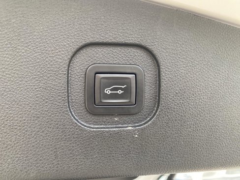 Used 2016 Chevrolet Equinox LTZ w/ Enhanced Convenience Package image 14