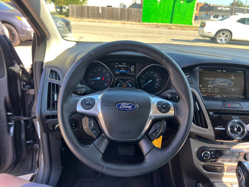 Used 2012 Ford Focus SEL image 9
