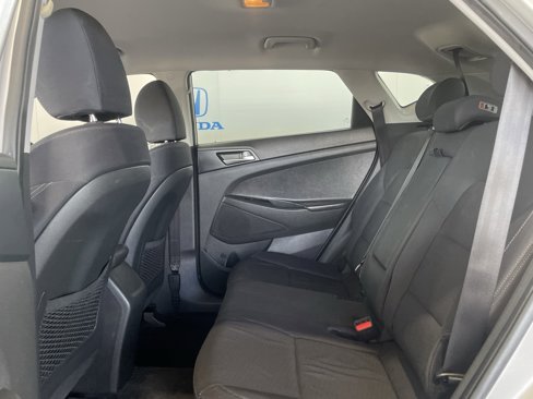 Used 2020 Hyundai Tucson SE image 13