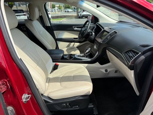 Used 2018 Ford Edge Titanium w/ Technology Package image 34