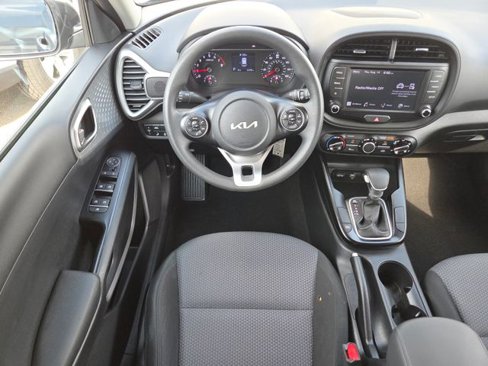 Used 2022 Kia Soul LX w/ Technology Package image 16