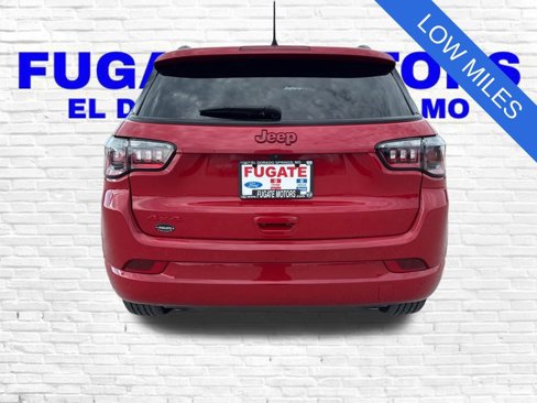 Used 2023 Jeep Compass Limited image 4