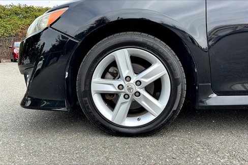 Used 2012 Toyota Camry SE image 8
