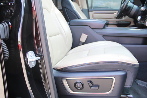 Used 2019 RAM 1500 Limited w/ Advanced Safety Group image 17