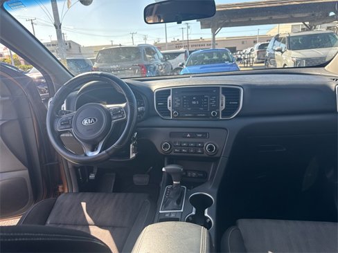 Used 2019 Kia Sportage LX image 11