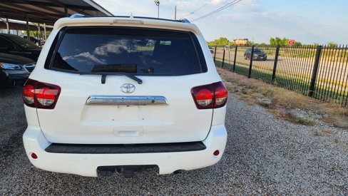 Used 2018 Toyota Sequoia Limited image 10