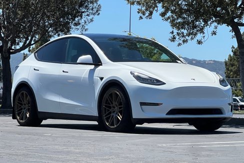Used 2021 Tesla Model Y Performance image 1