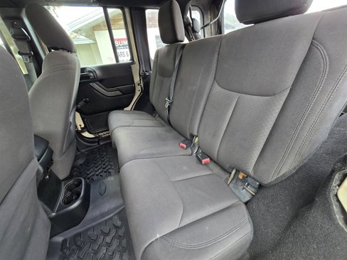 Used 2016 Jeep Wrangler Unlimited Sport w/ Connectivity Group image 31