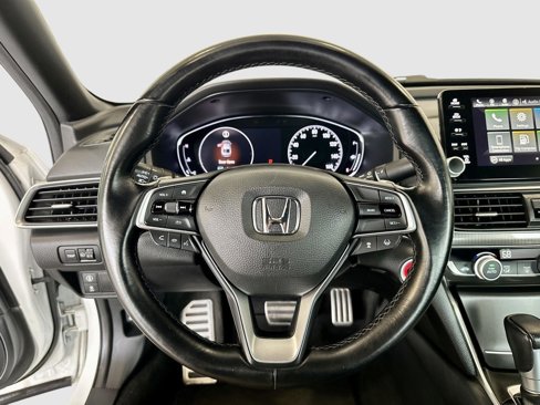 Used 2018 Honda Accord Sport image 10