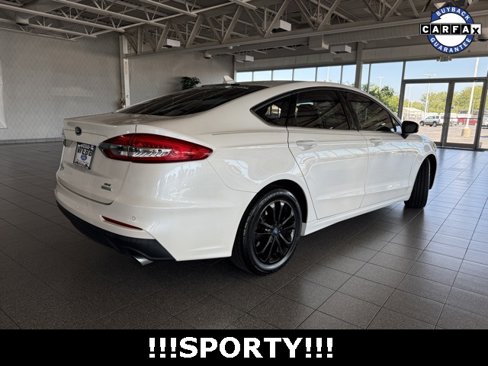 Used 2020 Ford Fusion SE image 9