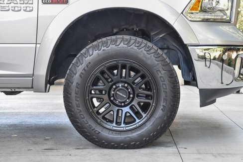 Used 2018 RAM 1500 Laramie w/ Convenience Group image 10