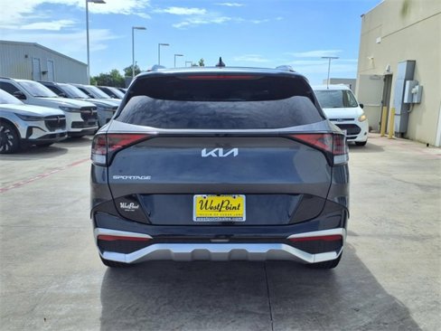 Used 2023 Kia Sportage SX image 22