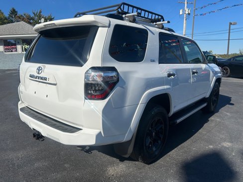 Used 2023 Toyota 4Runner SR5 image 5