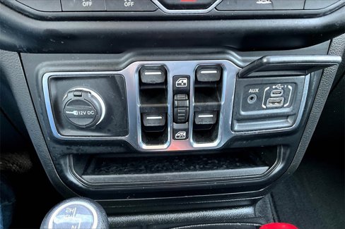 Used 2023 Jeep Gladiator Sport image 33