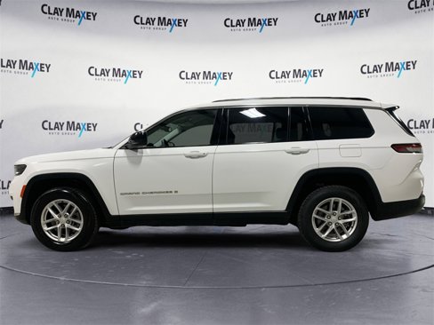 Used 2023 Jeep Grand Cherokee L Laredo image 2