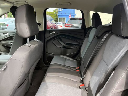 Used 2018 Ford Escape SE image 9