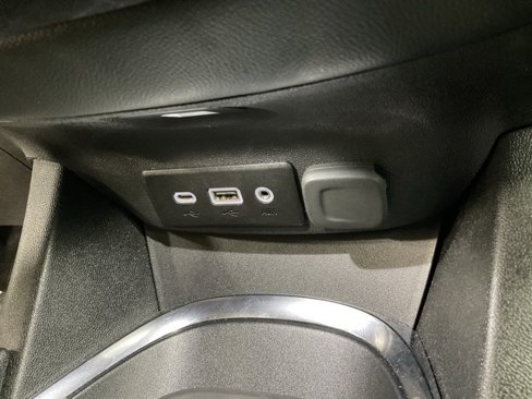 Used 2024 Chevrolet Malibu LT image 32