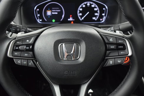 Used 2018 Honda Accord Touring image 21