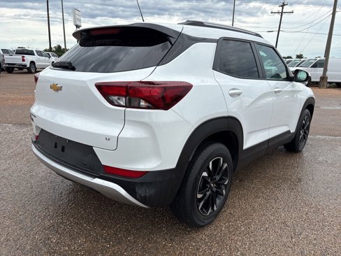 Used 2023 Chevrolet TrailBlazer LT w/ Convenience Package image 2