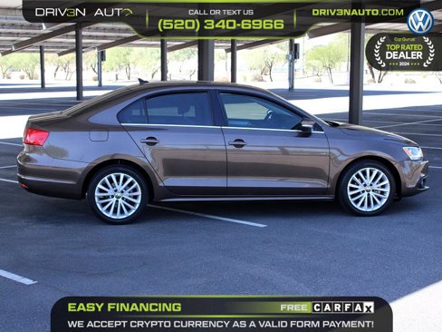 Used 2011 Volkswagen Jetta SEL image 8
