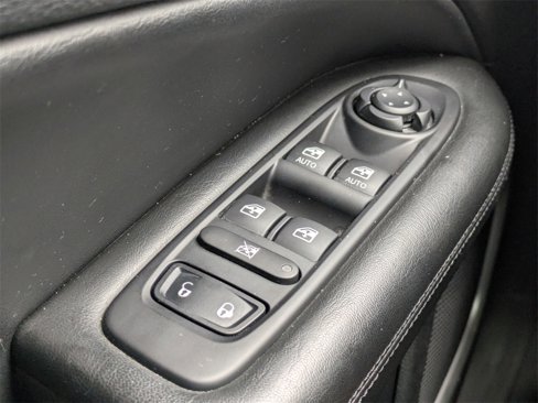 Used 2021 Jeep Compass Latitude image 21