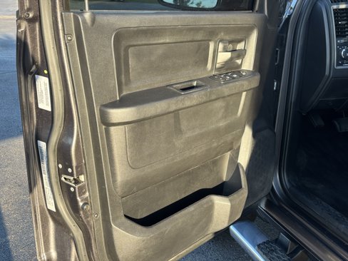 Used 2015 RAM 1500 Express image 9