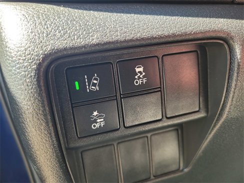 Used 2020 Honda CR-V LX image 19