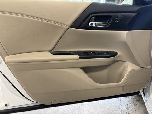 Used 2014 Honda Accord EX-L image 4
