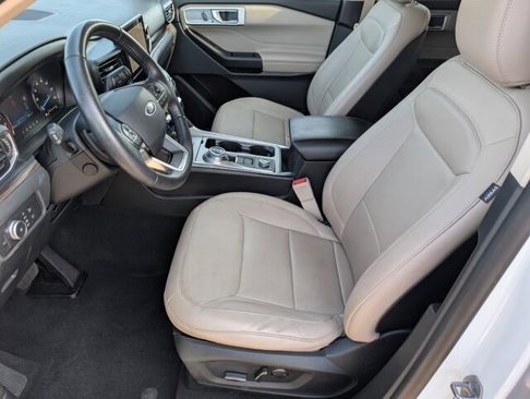 Used 2020 Ford Explorer Limited image 24