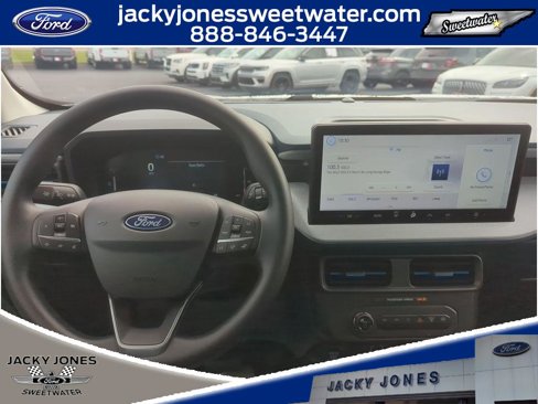 New 2025 Ford Maverick XLT image 14
