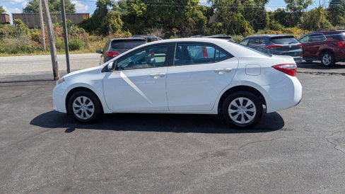 Used 2015 Toyota Corolla L image 8