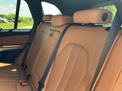Certified 2022 BMW X5 sDrive40i w/ Luxury Seating Package image 19