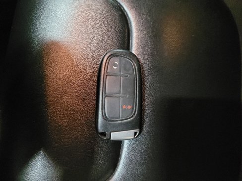 Used 2019 Jeep Cherokee Latitude Plus image 32