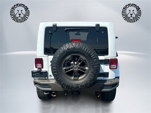 Used 2016 Jeep Wrangler Unlimited Sahara image 6