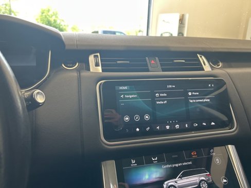 Used 2018 Land Rover Range Rover Sport HSE image 7
