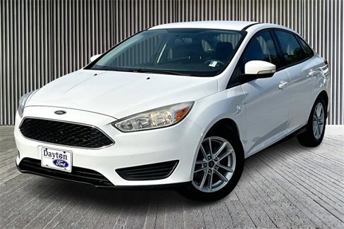 Used 2017 Ford Focus SE image 1