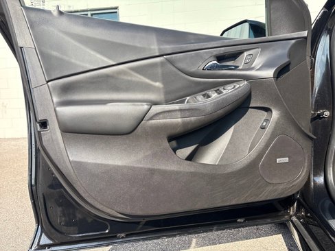 Used 2017 Chevrolet Volt Premier w/ Driver Confidence II Package image 12