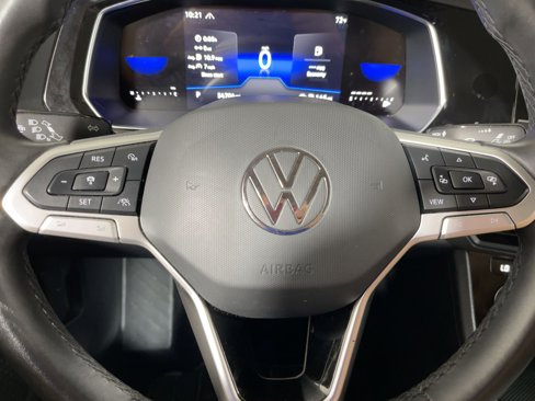 Used 2024 Volkswagen Jetta SE image 13