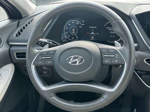 Used 2023 Hyundai Sonata Limited w/ Preferred Accessory Package image 26