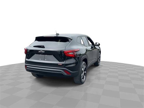 Certified 2024 Chevrolet Trax RS w/ Driver Confidence Package image 8
