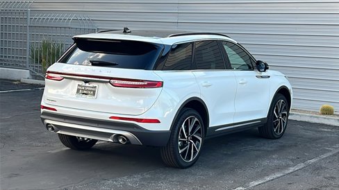 New 2025 Lincoln Corsair Reserve image 4