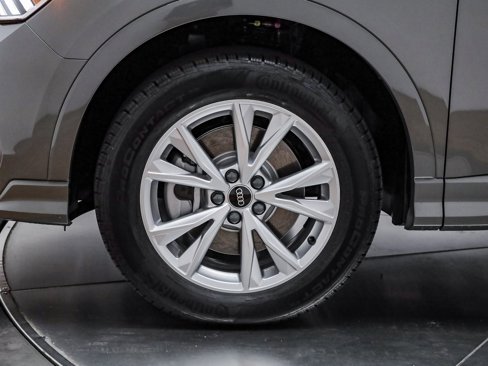 New 2025 Audi Q3 2.0T Premium image 13