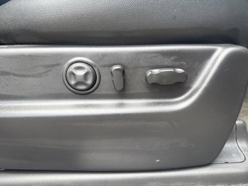 Used 2012 Chevrolet Suburban LTZ image 46